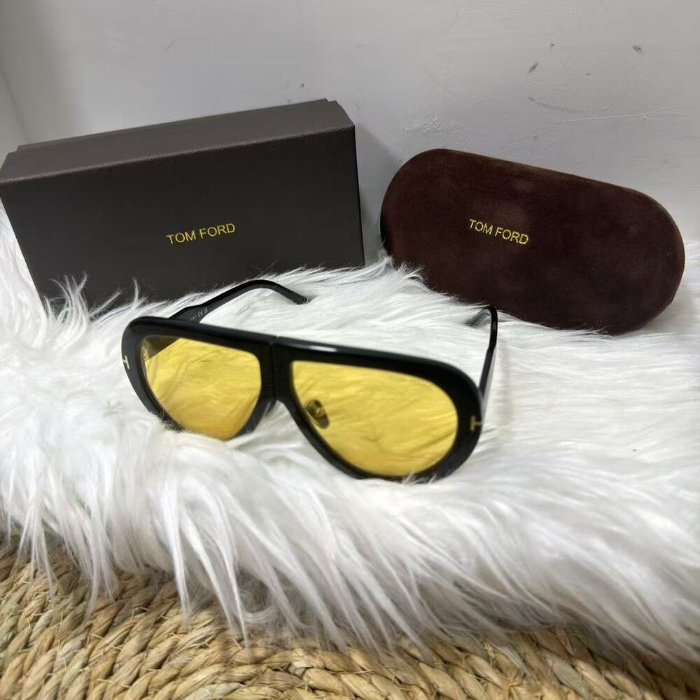 Tom Ford yellow sunglasses